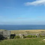 Ocean View Guestrooms Дулин
