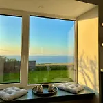 Ocean View Guestrooms Bed & Breakfast Doolin
