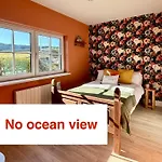 Ocean View Guestrooms Дулин