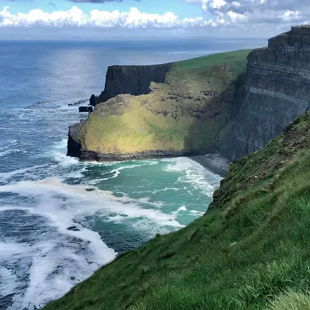 Ocean View Guestrooms 3*