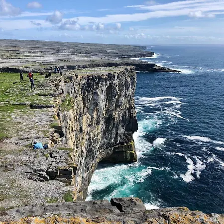 Ocean View Guestrooms 3*